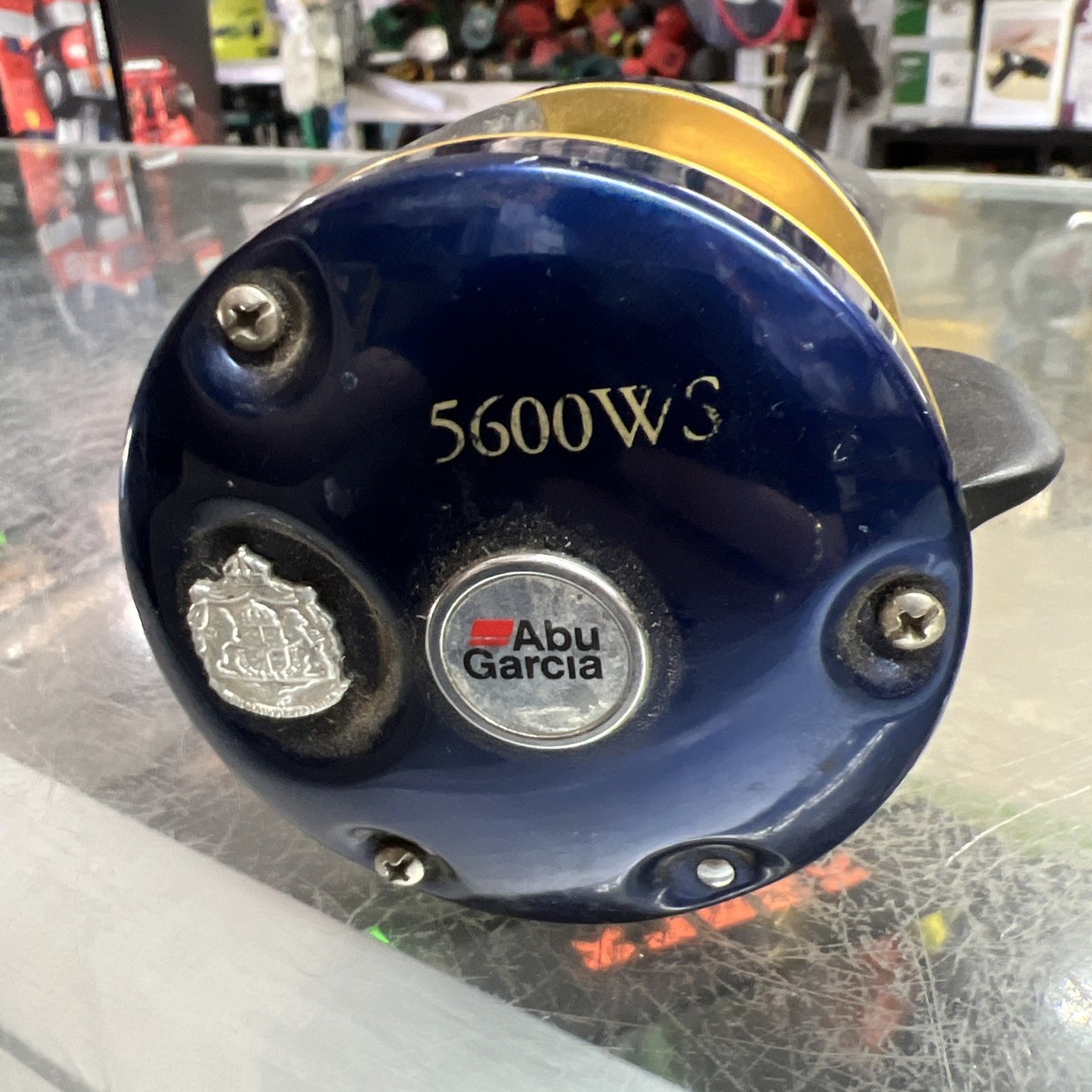 Abu Garcia 5600WS ベイトリール Abu Garcia Ambassadeur 5600WS Baitcasting Fishing Reel Blue/Gold