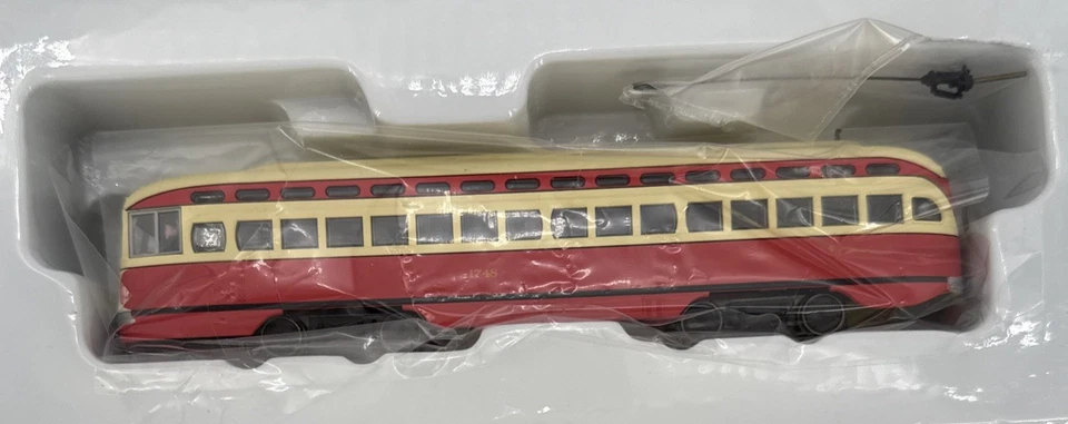 Bowser Executive Line 12683 Boston All Electric PCC #1748 No Sound - Image 4 of 4