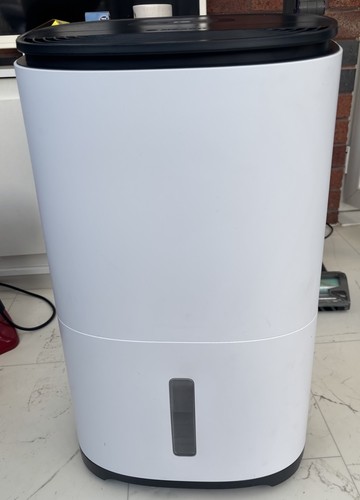 MeacoDry Arete one 18L Dehumidifier & Air Purifier Low Energy Home Quiet