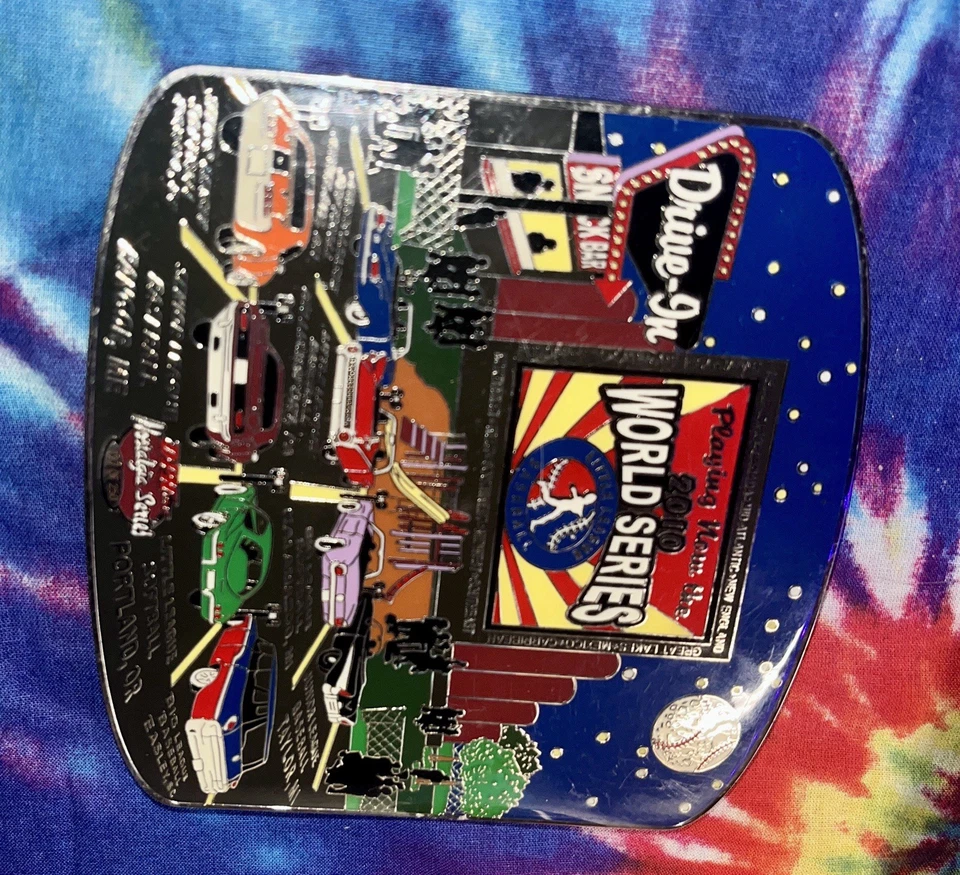 Prendedor de estadio coleccionable Serie Mundial de Pequeñas Ligas 2010 Foto 2 de 4