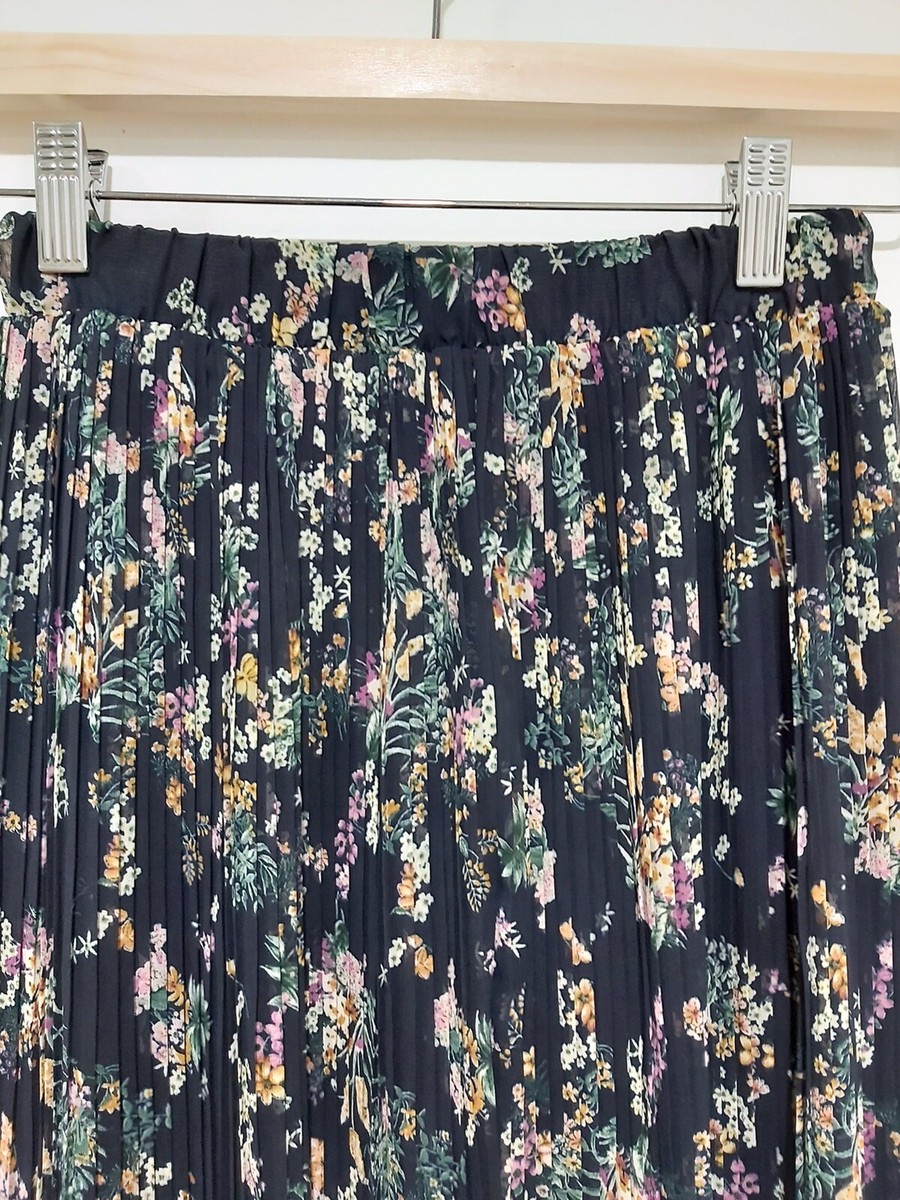 韓国商品/OVERDUEFLAIR LAYERED FLOWER SKIRT Designer fashion, Seoul-fully created | W Concept