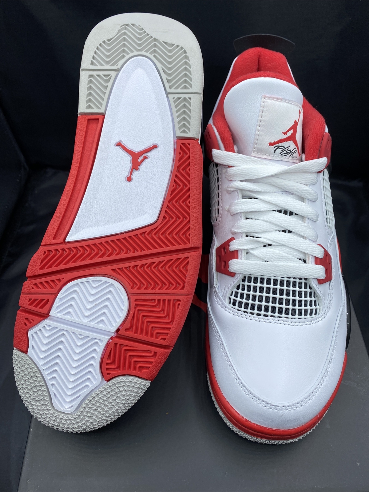 jordan 4 fire red bottom