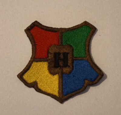 7,5 cm x 7,5 cm individuelles inoffizielles Harry Potter Thema Zauberer Häuser Schild...