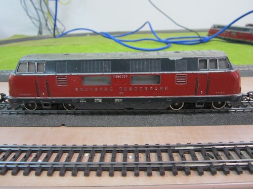 Marklin 3021 HO DB V200 Diesel Locomotive 3 Rail Analogue C5, (OC) - Foto 7 di 13