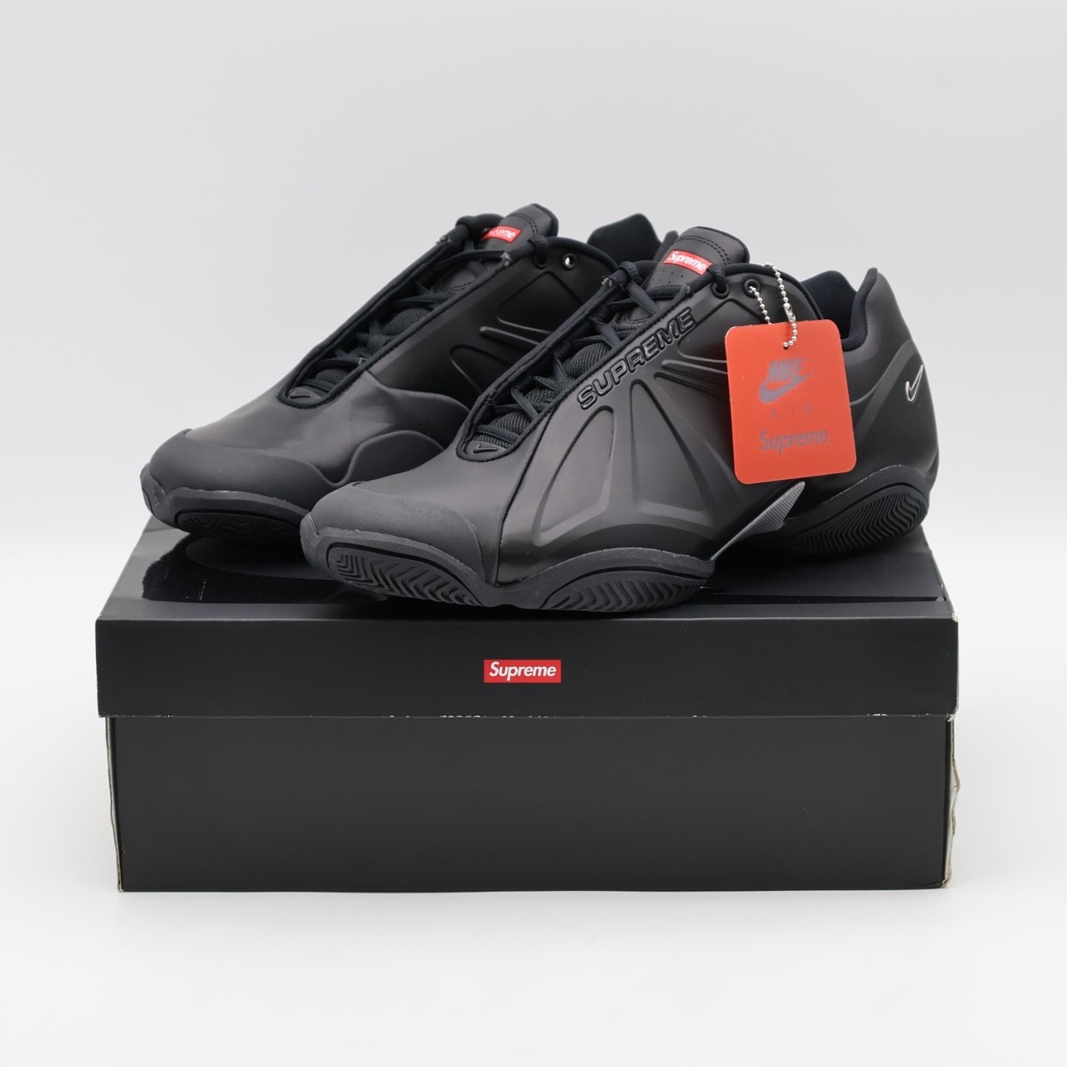 シューズ(男性用) Supreme Nike Air Zoom Courtposite Nike Supreme Air Zoom Courtposite – Justin Reed