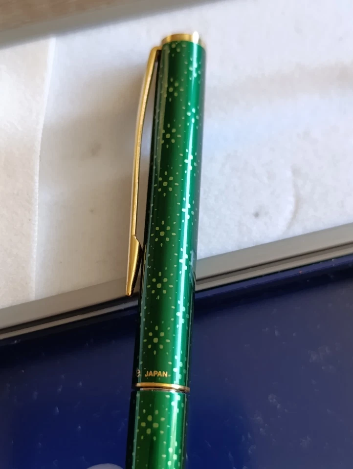 Bolígrafo verde Pilot Laureate Japón Foto 4 de 4