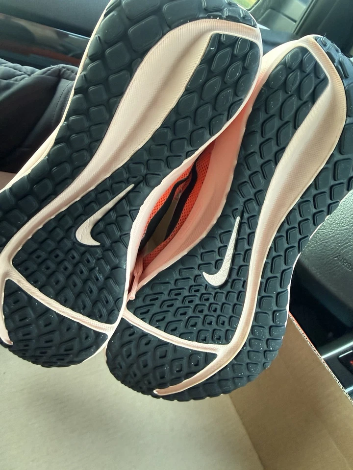 Mujer Nike Downshifters 13 Talla 8.5 Albaricoque Ágata Negro Foto 2 de 4