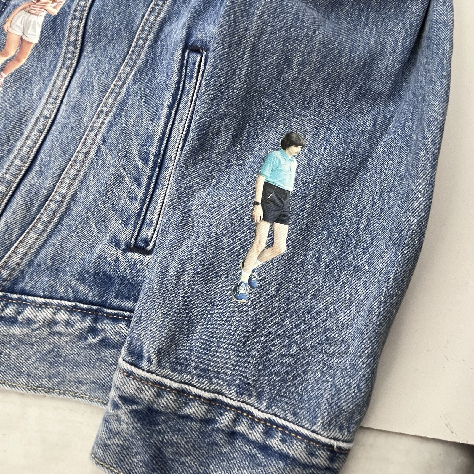 LEVIS x STRANGER THINGS Netflix Men Trucker Jacket Denim Size M - Upside Down image 7