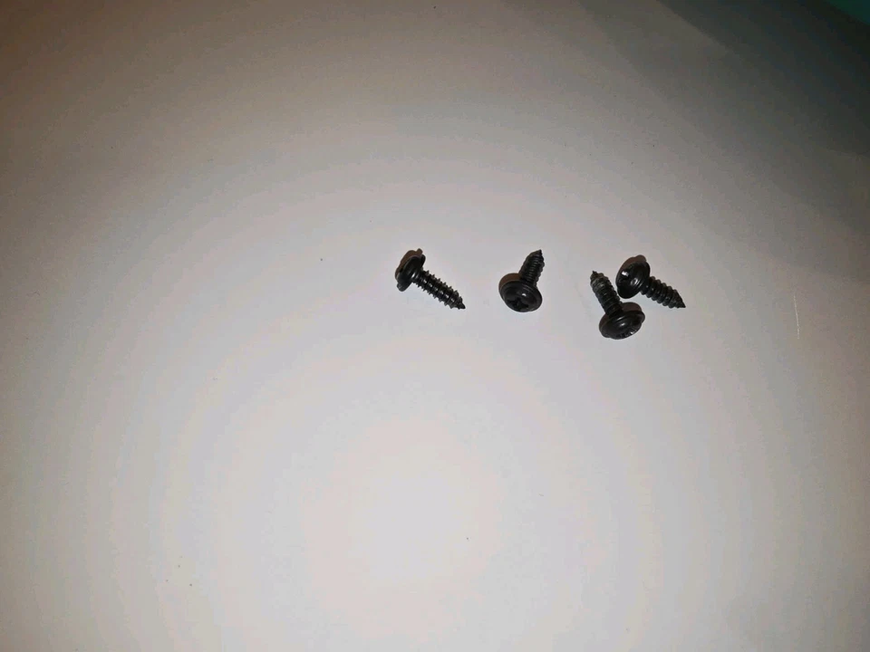 Wii Band Hero Model 95521.808 Wireless Drum Set Replacement Green Drum Pad Screw - Image 3 of 4