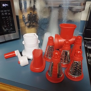 タッパーウェア フュージョンマスター Fusion Master® Spiralizer Accessory – Tupperware Brand