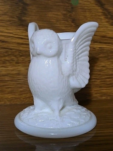 Westmoreland Milk Glass OWL Bird Toothpick or Match Holder 3" Tall VINTAGE