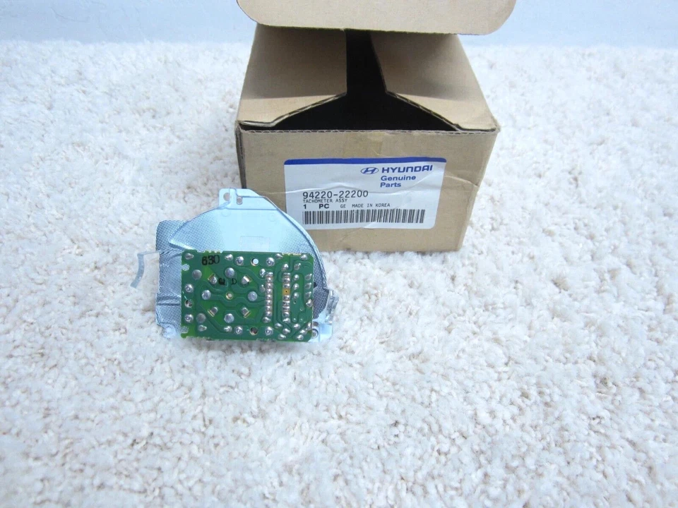 HYUNDAI ACCENT 1994-1999 NUEVO OEM TABLERO DELANTERO TACÓMETRO CONJUNTO. 94220-22200 #3C-9 Foto 2 de 3