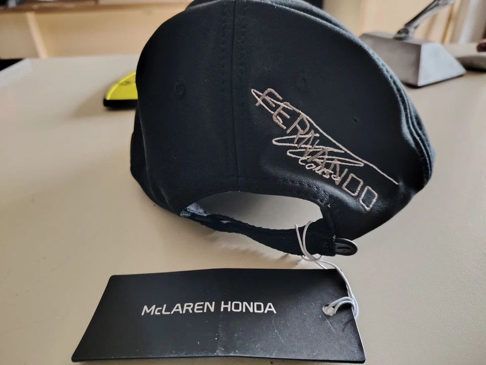 CAPPELLO MCLAREN HONDA FERNANDO ALONSO FIRMATO RARE. - Immagine 3 di 4