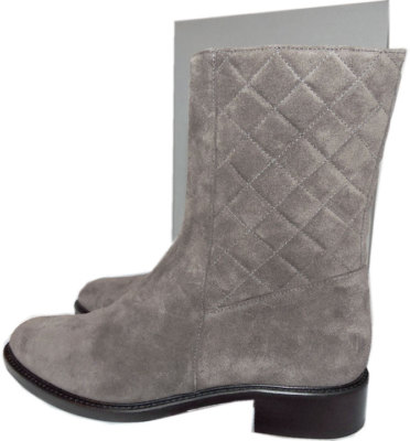 Aquatalia Boots Gray Quilted Suede Mid Flat Ankle Zipper  display picture 1