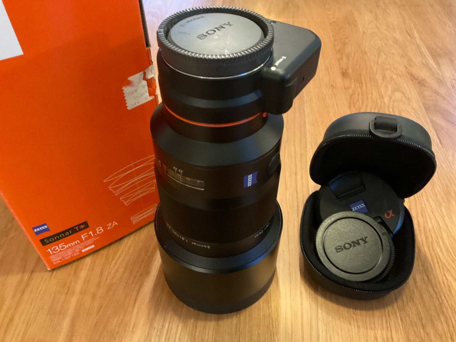 Sony Carl Zeiss Sonnar T SAL135F18Z 135 mm F/1.8 ZA Objektiv 