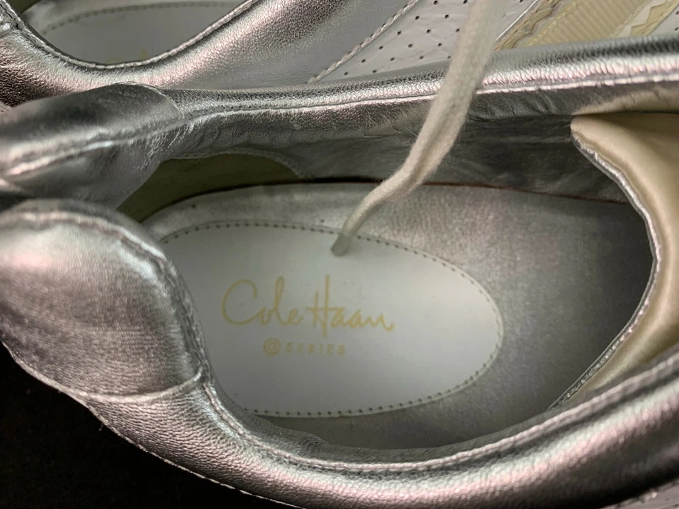 NEW !! Cole Haan ~ Air Chelsy Lace Up Womens Athletic Shoes ~ Size 9.5 USA - Image 4 of 4