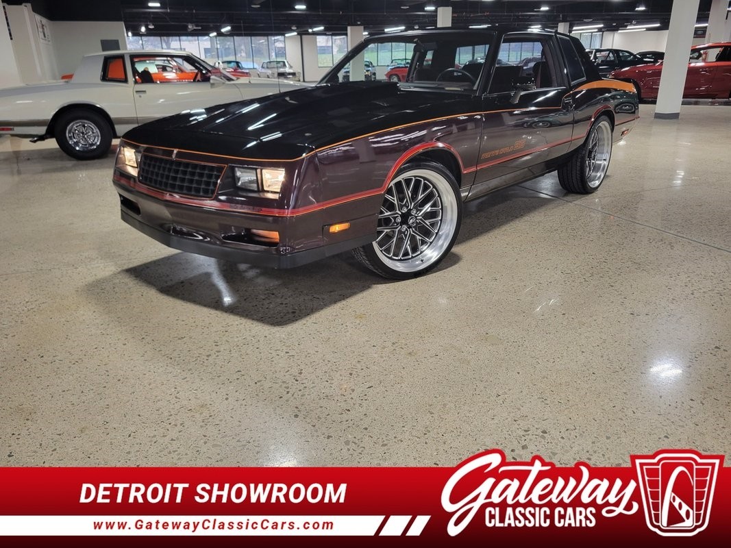 1985 Chevrolet Monte Carlo for sale in Dearborn Michigan