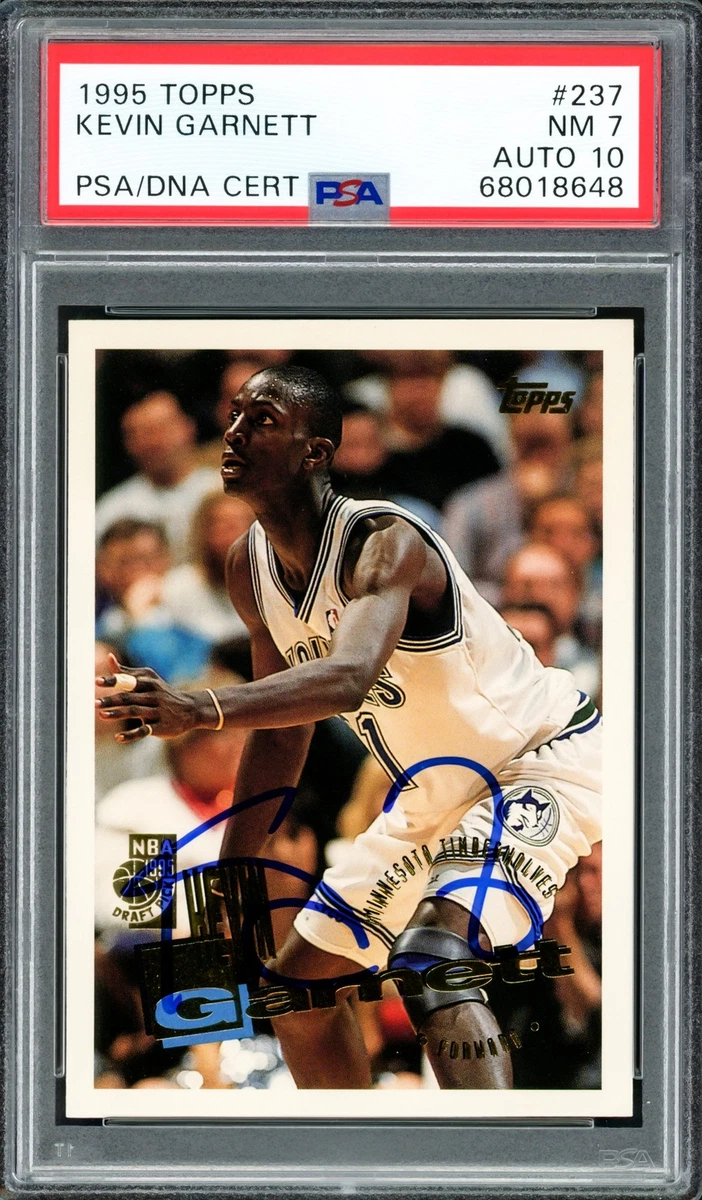 Topps Kevin Garnett Basketball Autographed Sports Trading Cards 