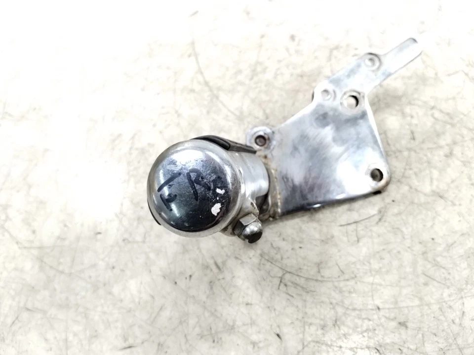 Soporte de montaje de reposapiés delantero derecho Honda VTX1800 C 2002 Foto 4 de 4