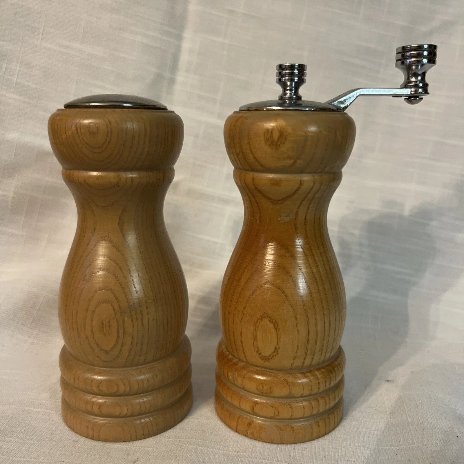 Vintage Olde Thompson Salt Shaker & Pepper Grinder 6” MCM Wooden Made in USA