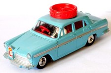 Corgi  No.236 Austin A60 DeLuxe Saloon Motor School Car 1964-68. Free P&P to UK.