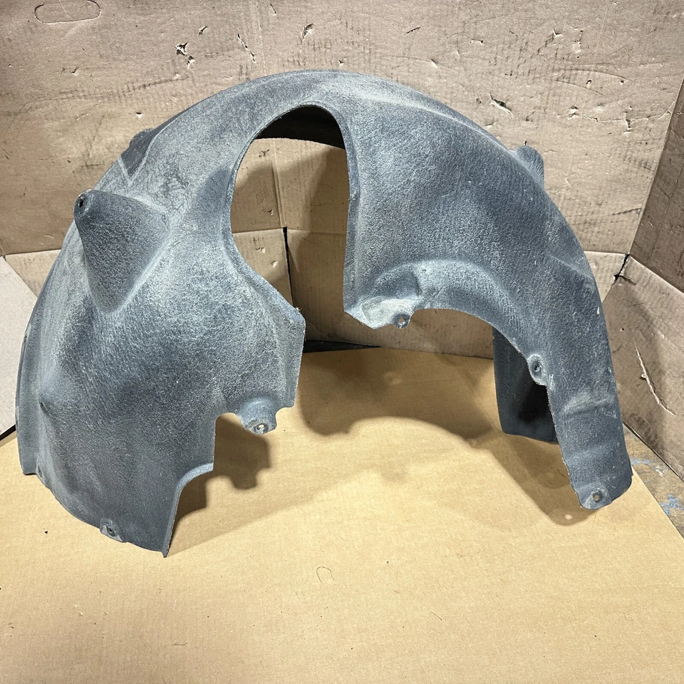 2018-2023 BMW 530e REAR LEFT DRIVER SIDE QUARTER LINER SPLASH SHIELD OEM - Image 3 of 4