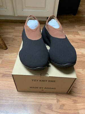 adidas Yeezy Knit RNR Stone Carbon GY1759 Men Size 8.5 IN
