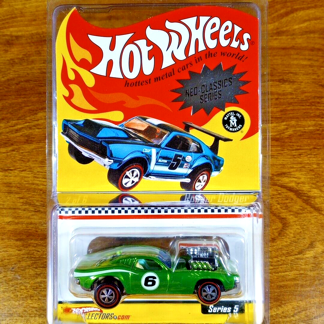 Hot Wheels Porsche 930、Rodger Dodger セット Hot Wheels Porsche 930 Turbo - White (Black Box Collectibles