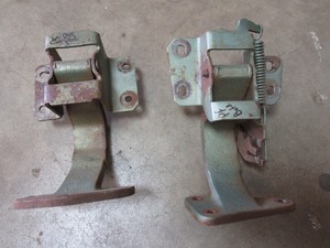 1965 1966 Chevrolet Impala Belair Upper Lower Front Door Hinge Set Passenger Ebay