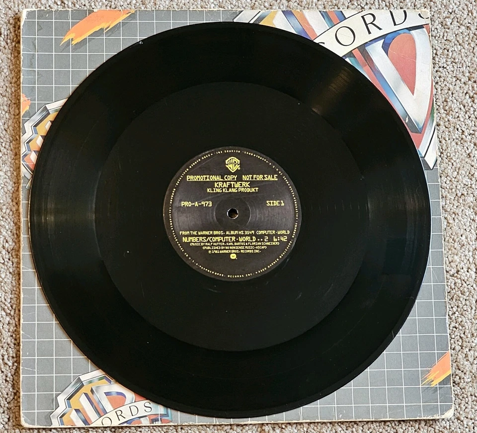 VERY RARE KRAFTWERK 1981 US VINYL PROMO COPY OF NUMBERS / COMPUTER WORLD... LOVE - Image 3 of 4