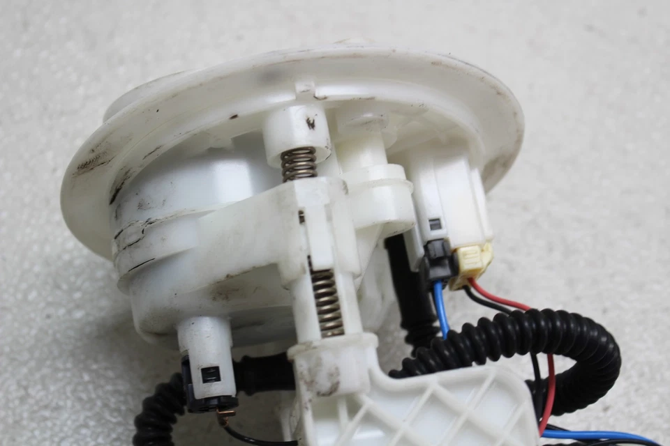 Bomba de gasolina Honda Goldwing 1800 GL1800 2012-2017 (probada) Foto 4 de 4