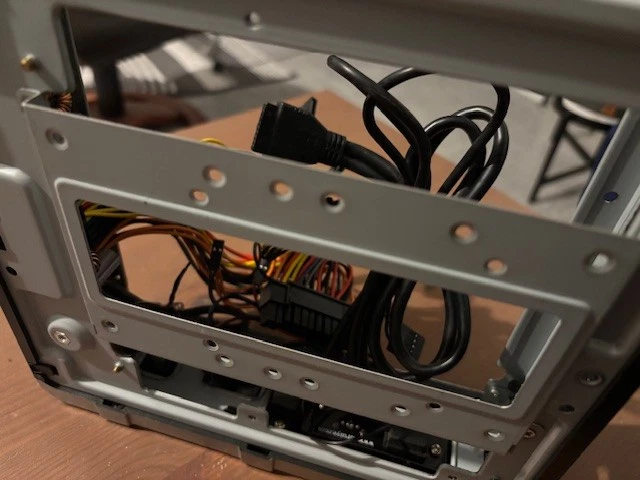 Boitier PC Mini-ITX ANTEC ISK 110 + Alimentation externe 90W - Photo 4/4