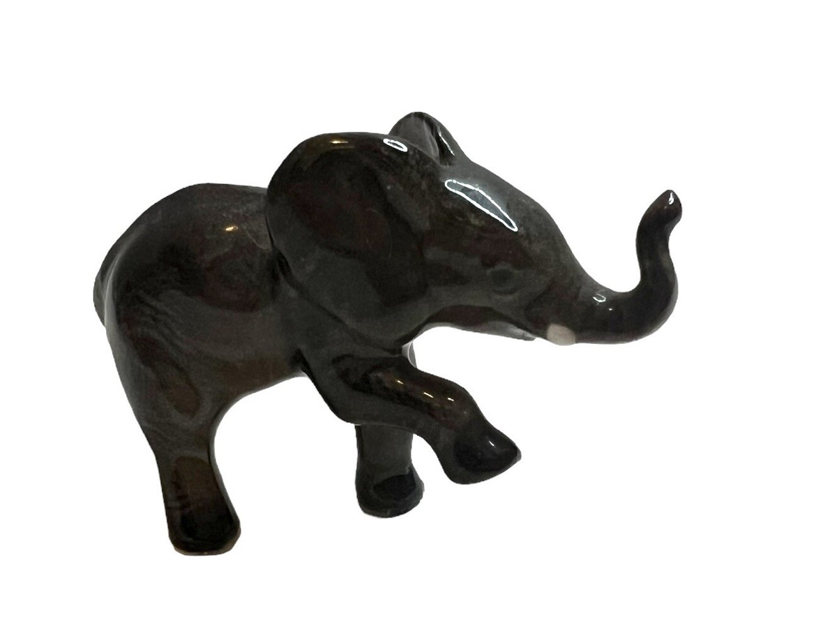 エレファント Hagen Renaker Vintage 90s Hagen Renaker Baby Elephant Figurine Miniature Leg
