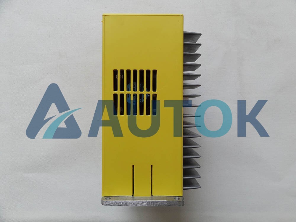 Fanuc A06B-6093-H152 Series I AC Servo Amplifier Unit SVU-20 Fanuc A06B-6093-H152 Series I AC Servo Amplifier Unit SVU-20