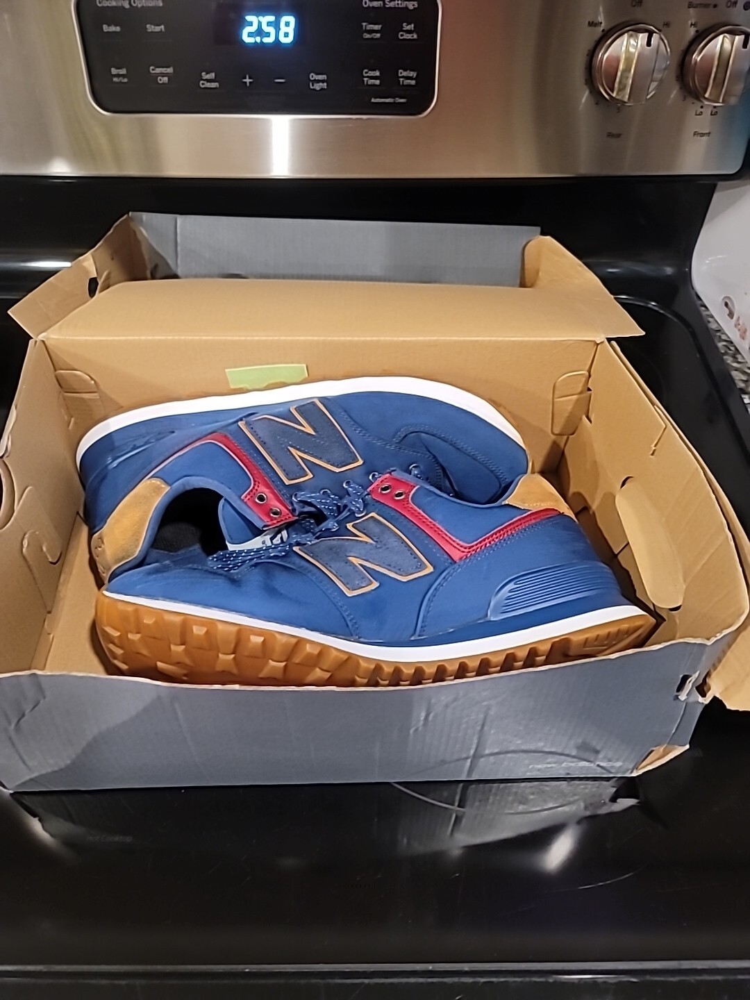 New Balance 10.5 Men's