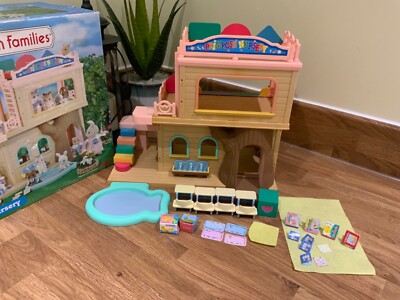 Sylvanian Families Calico AKTUALISIERT schöne Primel Kinderzimmer verpackt ex cond  