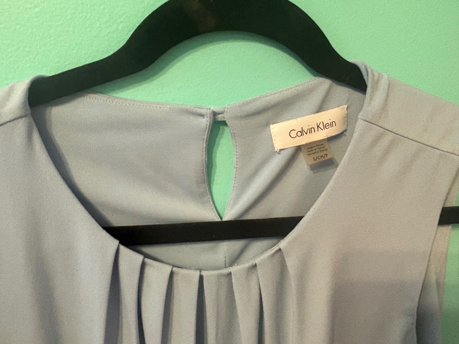 Calvin Klein Solid Stretch Knit Pleated Crew Neck… - image 3