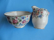 CROWN STAFFORDSHIRE 'SPRINGTIME' SUGAR BOWL AND MILK JUG CREAMER