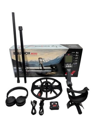 MINELAB Equinox 800 Multi-Frequency Waterproof Metal Detector