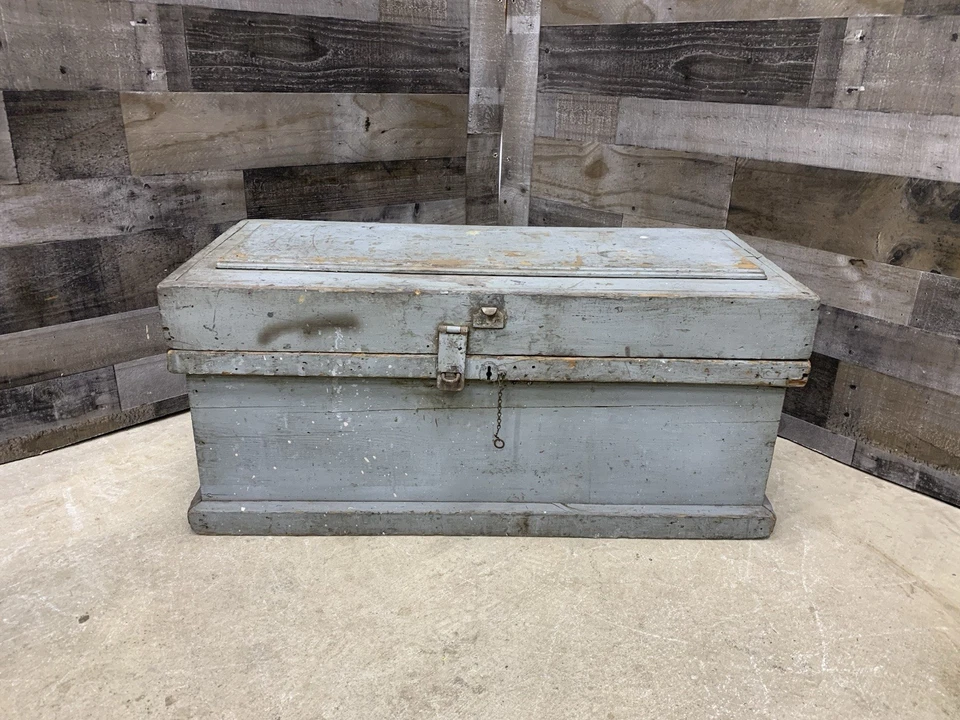 Antique Carpenters Chest Gray Wood Storage Trunk Tool Box Farmhouse Primitive - Image 2 of 4