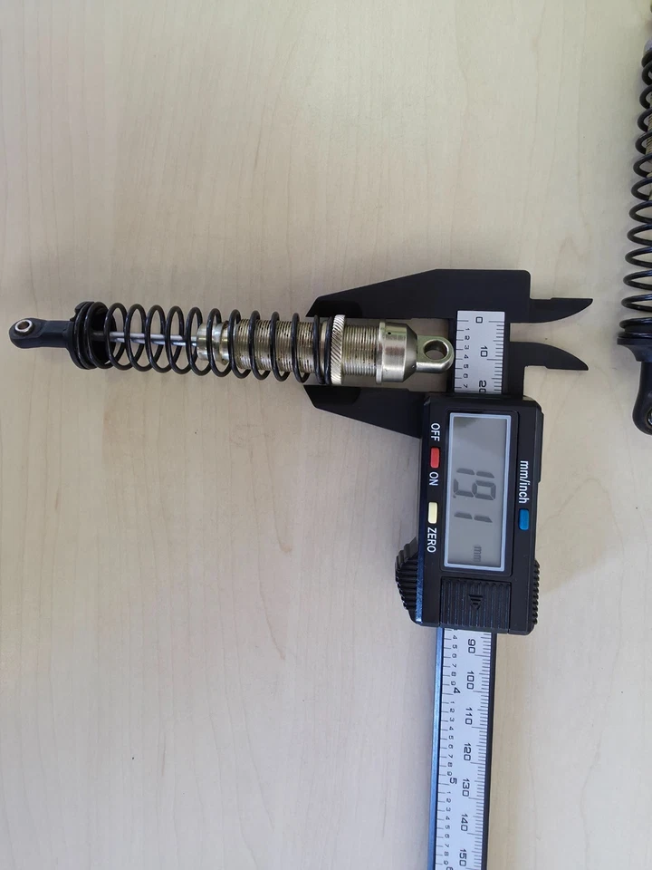 3xRC Stoßdämpfer 1:10/1:8 - Bild 3 von 4