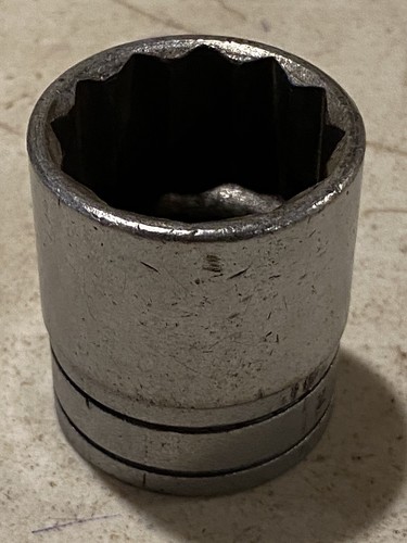 Snap On USA 1/2" Drive 1-1/16" SAE 12 point Shallow Chrome Socket SW341  - Picture 4 of 8