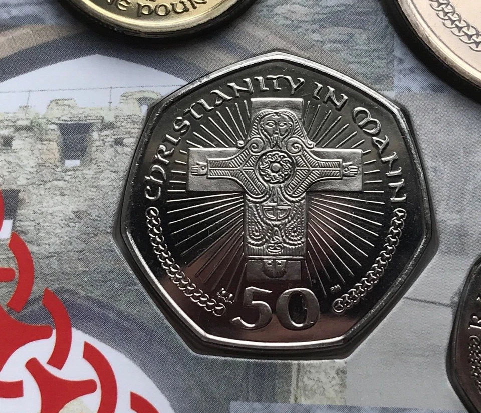 2001 ISLE OF MAN CHRISTIANITY ON MANN HOLY CROSS FIFTY 50 PENCE COIN DIE AA BU - Image 3 of 4