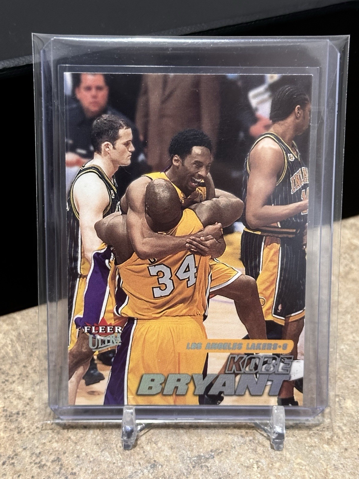 2000-01 Fleer Ultra Kobe Bryant Los Angeles Lakers #10