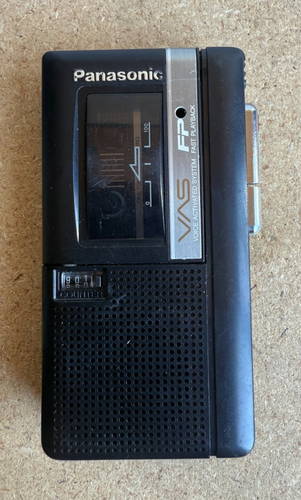 NEW! Panasonic 1 Dictaphone MicroCassette cassette recorder (Neu und originalverpackt) in Genève