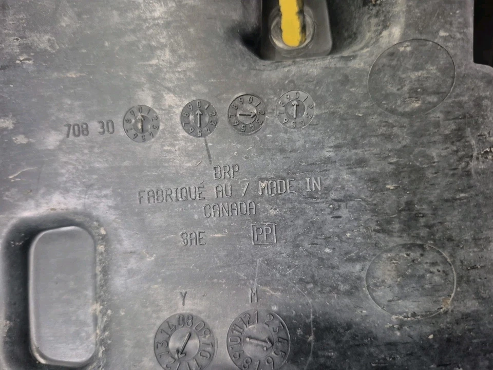 10-19 CAN-AM SPYDER RT-S ROADSTER SM5 OEM REAR  FENDER MUD GUARD  708300020 - Image 4 of 4