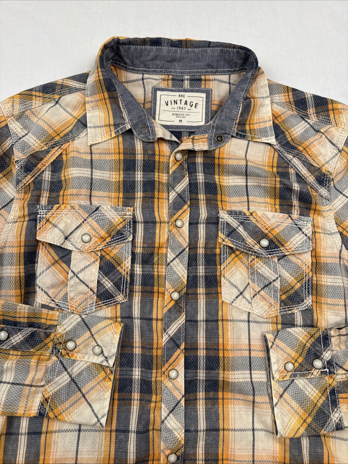 BKE Vintage 1967 Mens MEDIUM Plaid Western Shirt Long Sleeve ATHLETIC  Fit