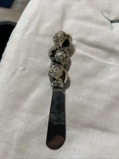 BOSTON WAREHOUSE APPETIZER/CHEESE/BUTTER SPREADERS/KNIVES~SEA SHELL HANDLE