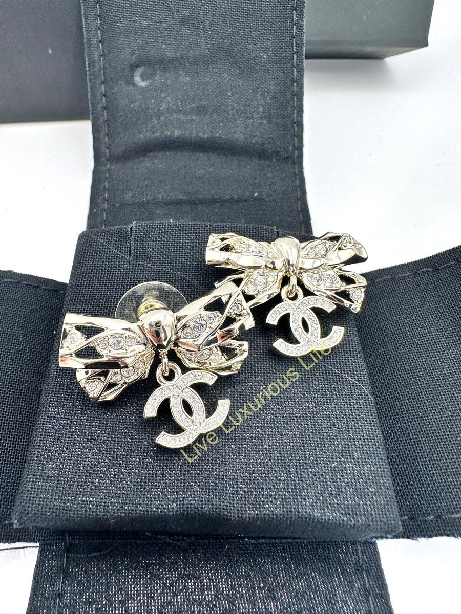 Authentic 2024 B24 Chanel Butterfly CC Logo Silver HW Authentic 2024 B24 Chanel Butterfly CC Logo Silver HW