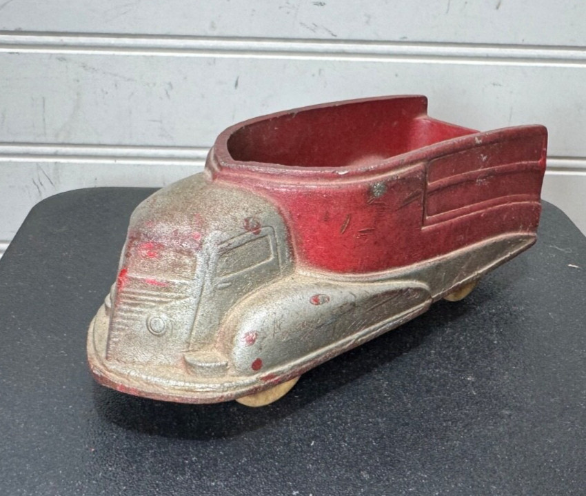 Vintage 1930's Sun Rubber Co Art Deco Streamline Delivery Truck Large 6"